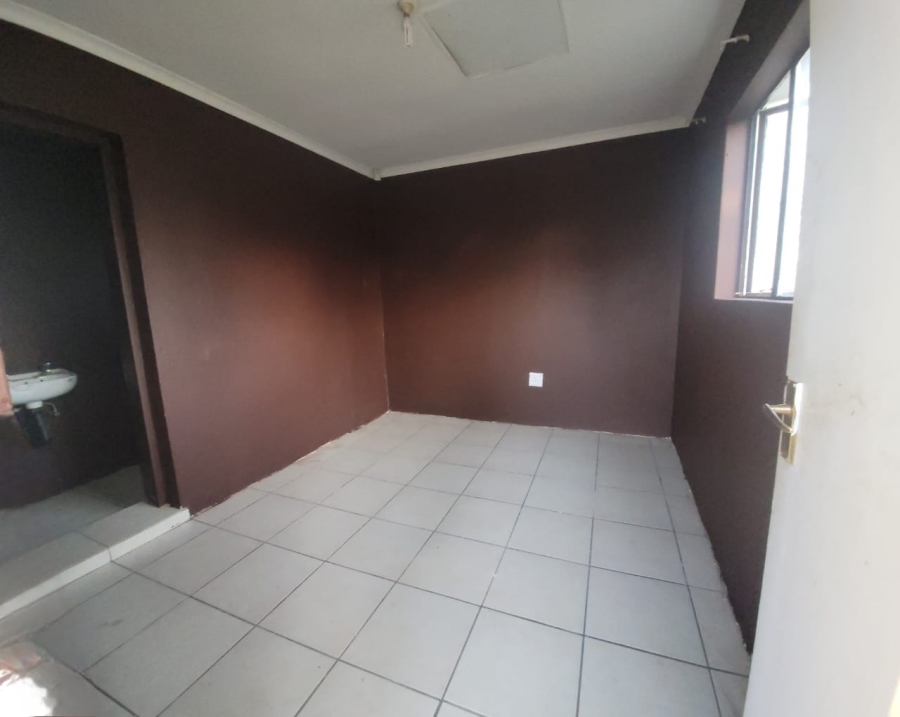 3 Bedroom Property for Sale in Elandspoort Gauteng