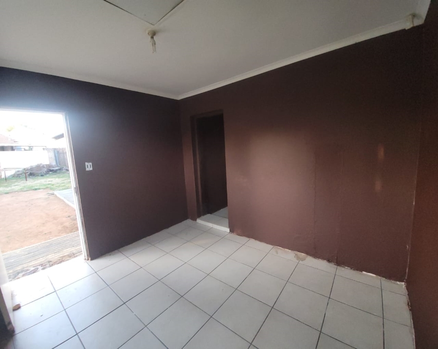 3 Bedroom Property for Sale in Elandspoort Gauteng