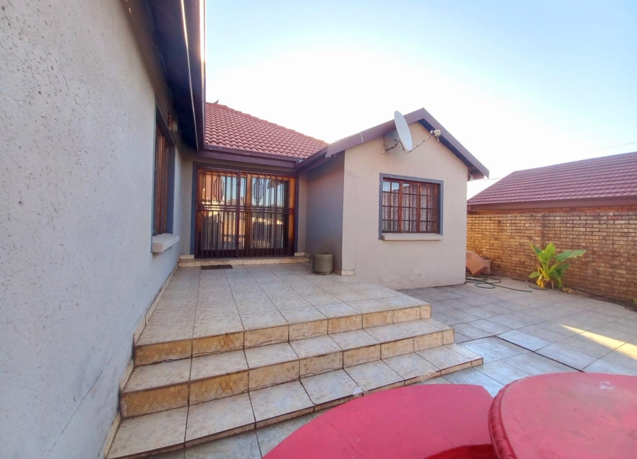 3 Bedroom Property for Sale in Atteridgeville Gauteng