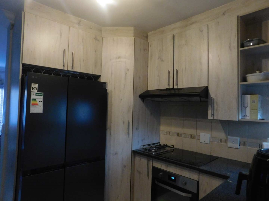 3 Bedroom Property for Sale in Thatchfield Estate Gauteng