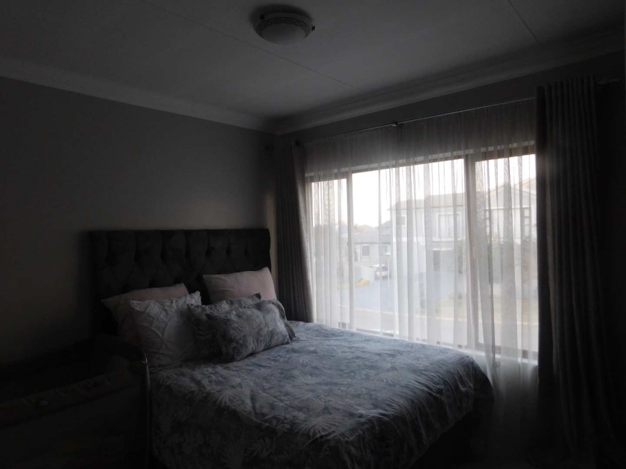 3 Bedroom Property for Sale in Thatchfield Estate Gauteng