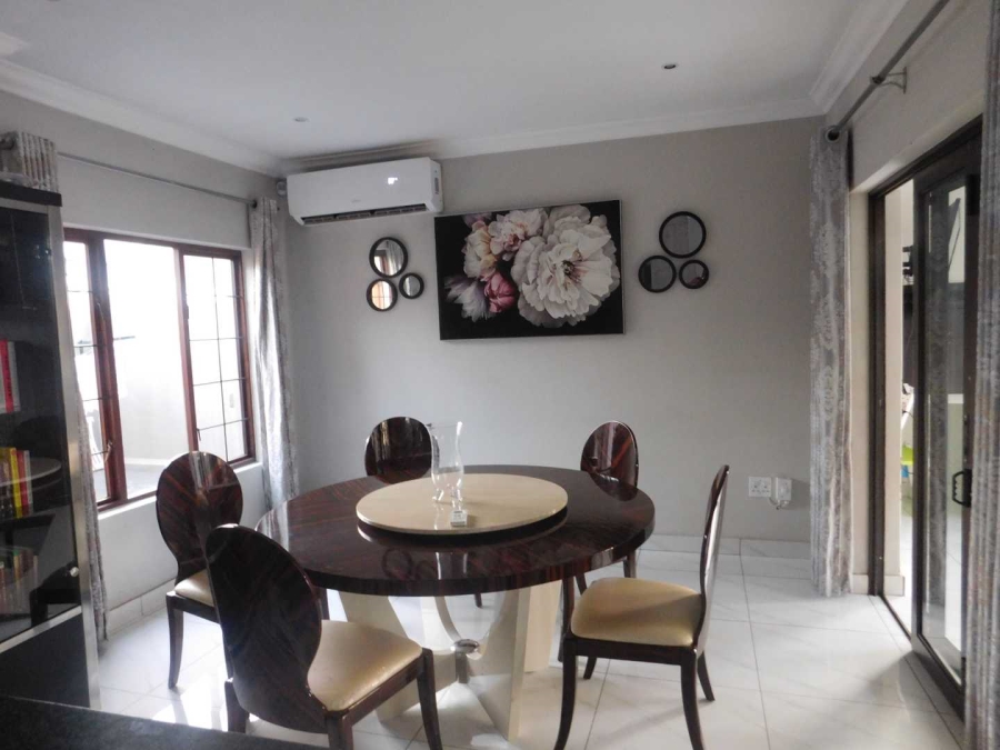 3 Bedroom Property for Sale in Thatchfield Estate Gauteng