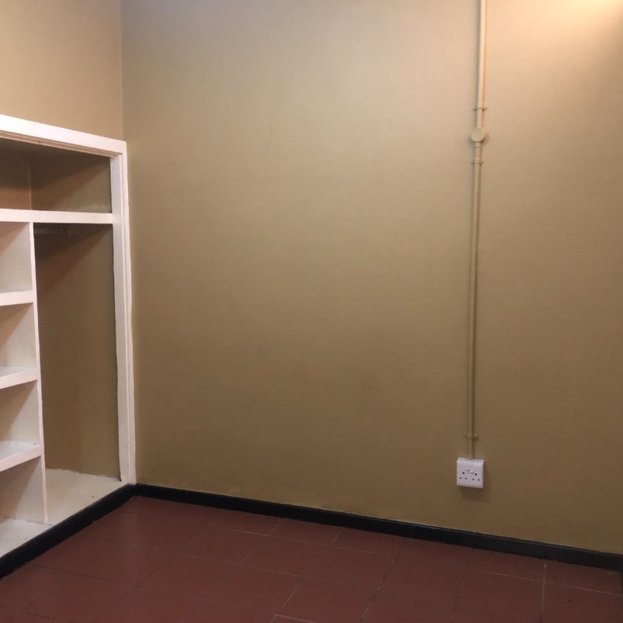 To Let 2 Bedroom Property for Rent in Johannesburg Central Gauteng