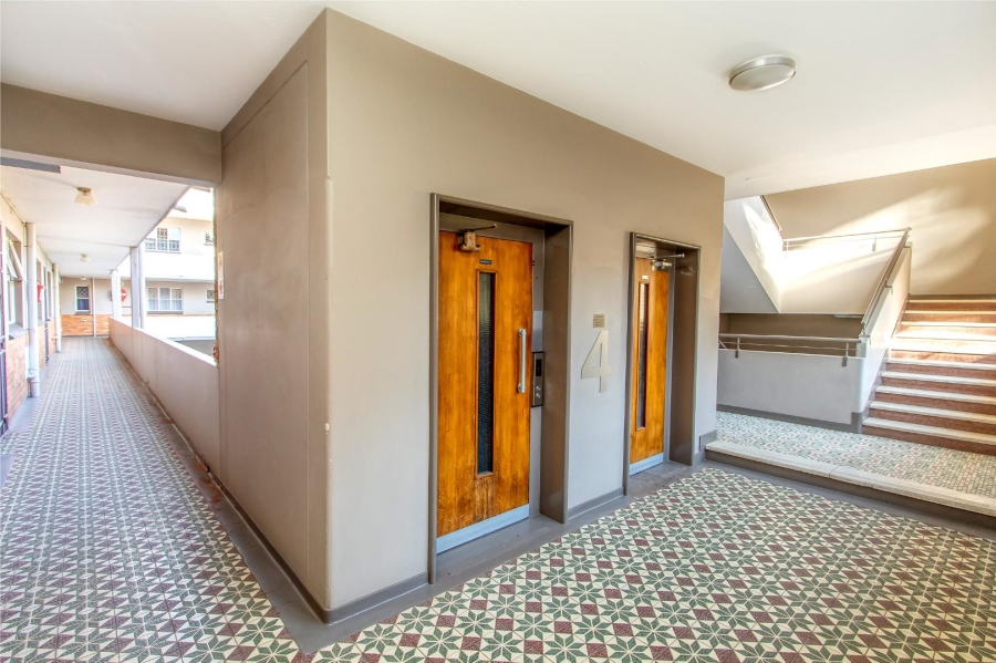 2 Bedroom Property for Sale in Killarney Gauteng