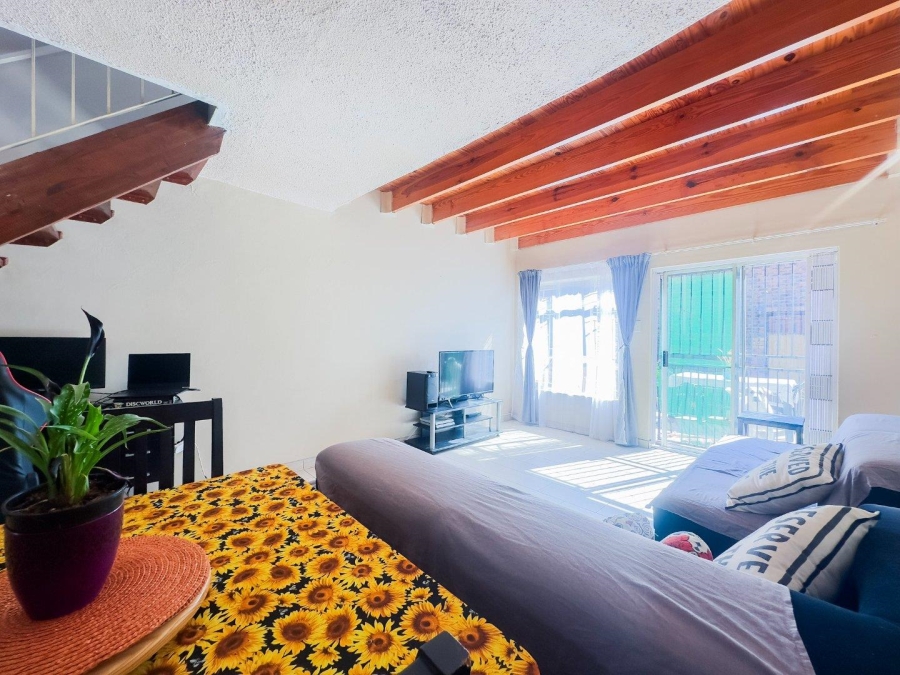 3 Bedroom Property for Sale in Garsfontein Gauteng