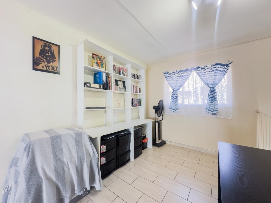 3 Bedroom Property for Sale in Garsfontein Gauteng