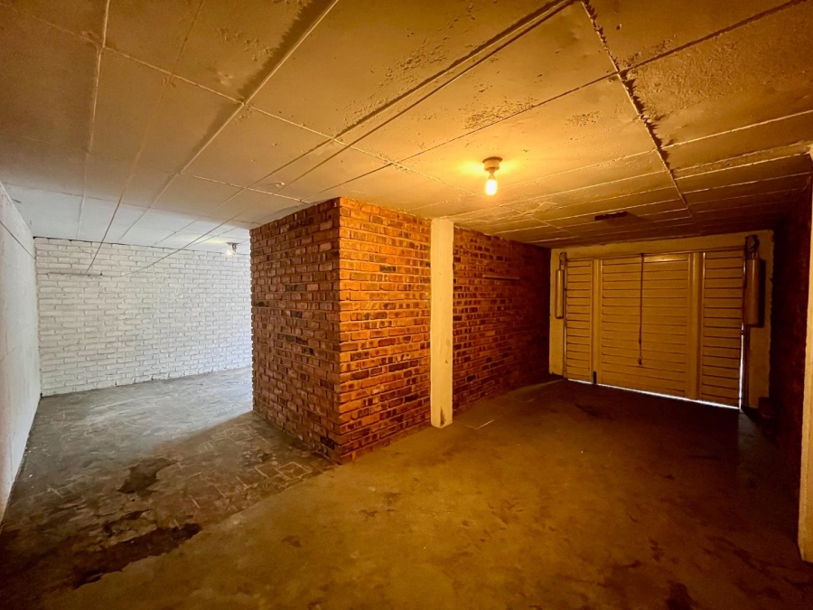 3 Bedroom Property for Sale in La Montagne Gauteng
