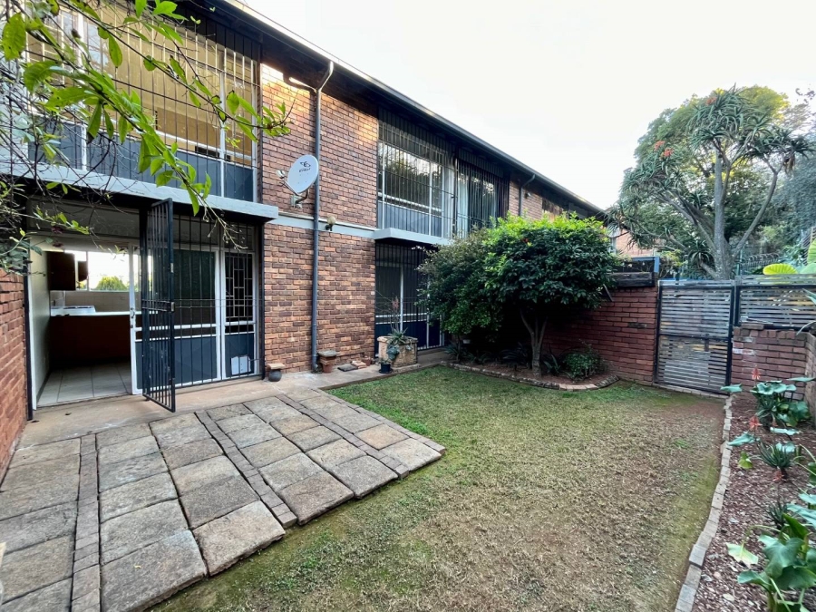 3 Bedroom Property for Sale in La Montagne Gauteng