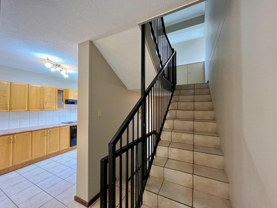 3 Bedroom Property for Sale in La Montagne Gauteng