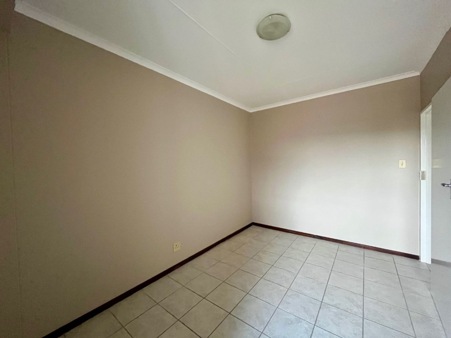 3 Bedroom Property for Sale in La Montagne Gauteng