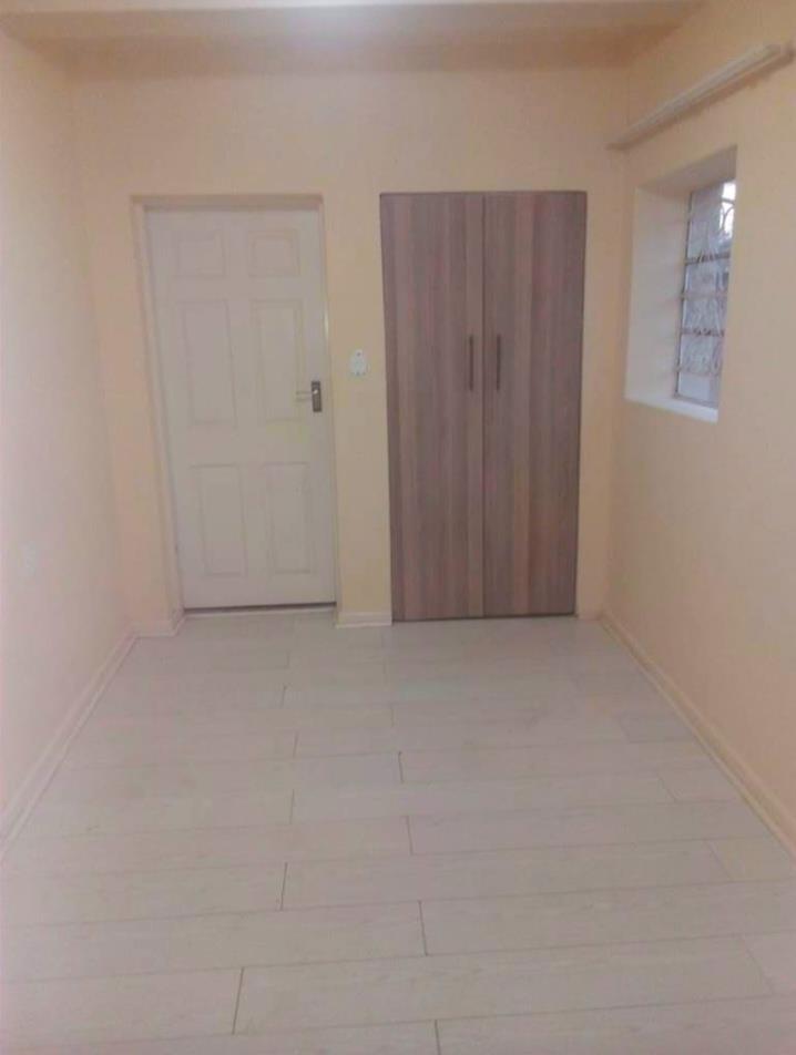 To Let 1 Bedroom Property for Rent in Orange Grove Gauteng