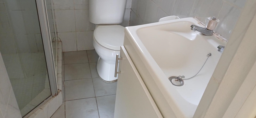 To Let 2 Bedroom Property for Rent in Morningside Gauteng