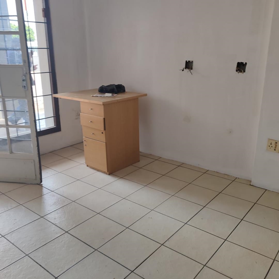 To Let commercial Property for Rent in Blairgowrie Gauteng