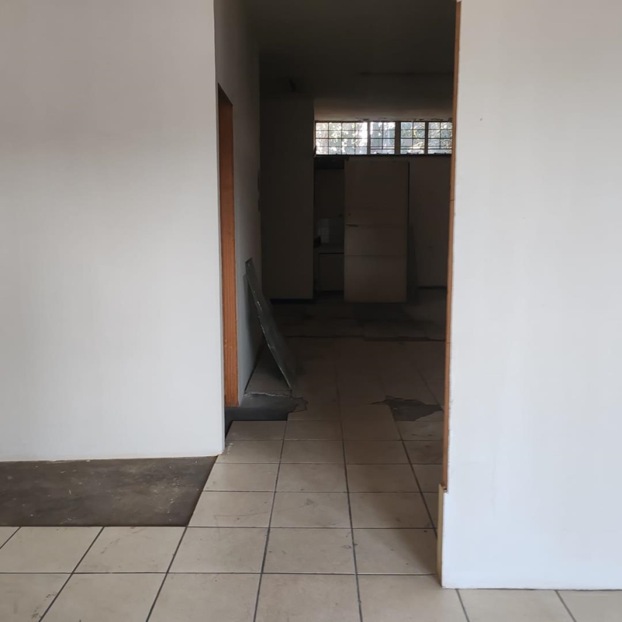 To Let commercial Property for Rent in Blairgowrie Gauteng