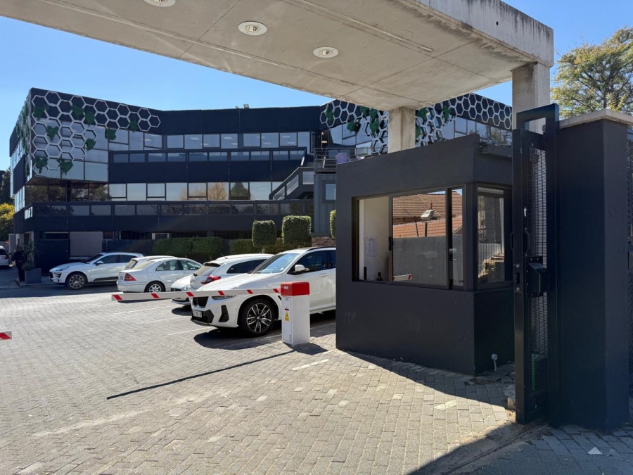 To Let commercial Property for Rent in Gallo Manor Gauteng