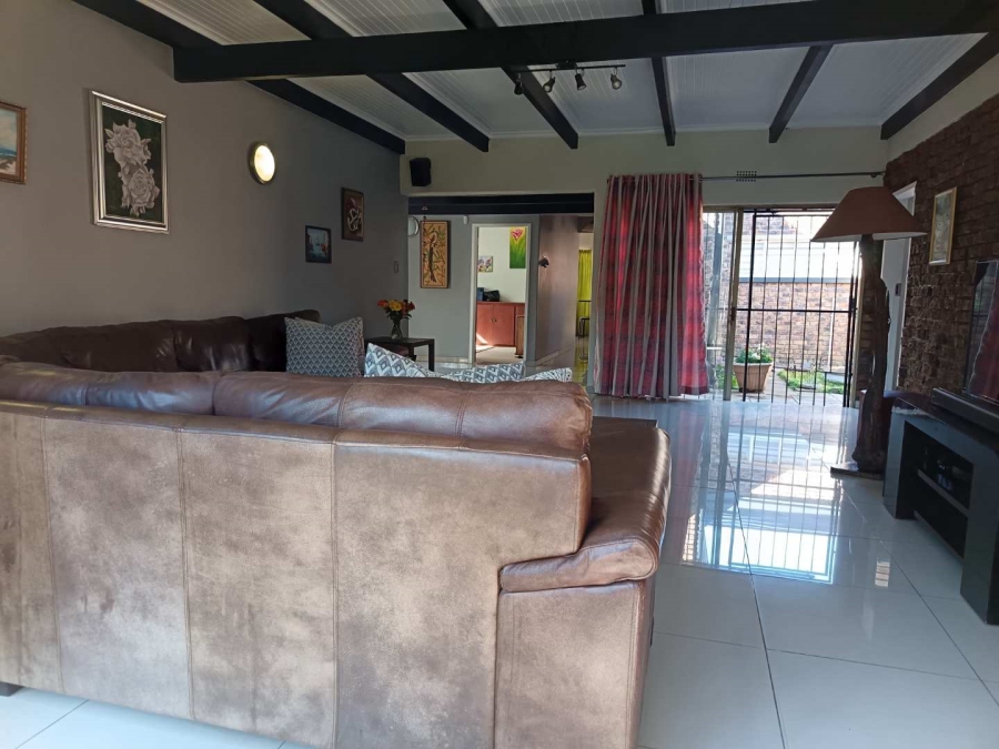 3 Bedroom Property for Sale in Brackenhurst Gauteng