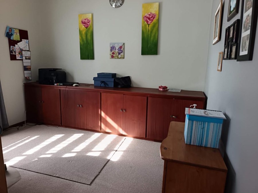 3 Bedroom Property for Sale in Brackenhurst Gauteng
