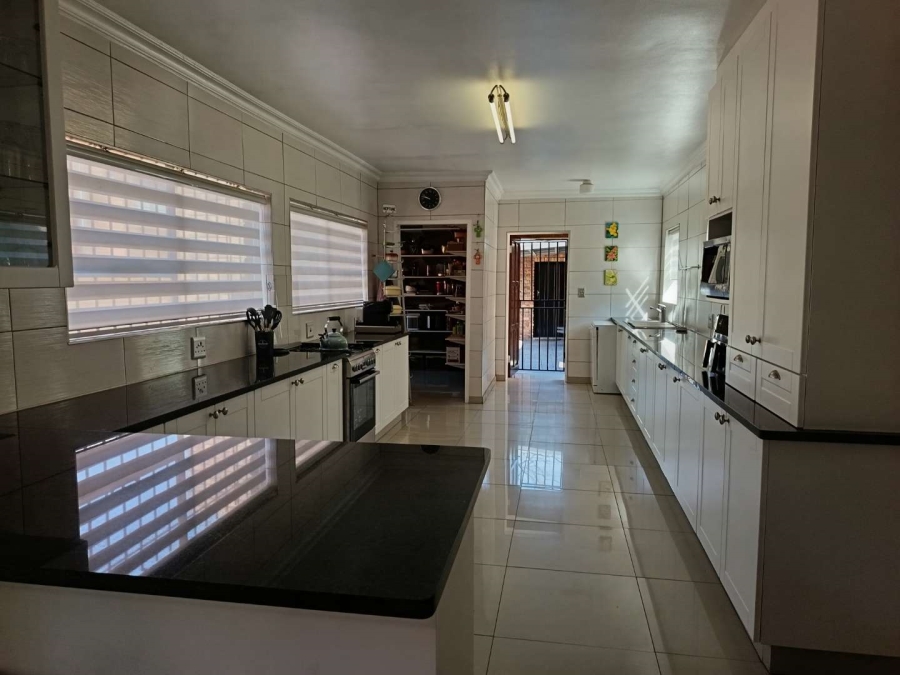 3 Bedroom Property for Sale in Brackenhurst Gauteng