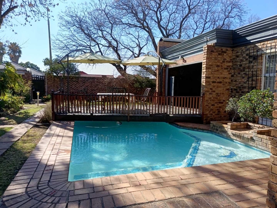 3 Bedroom Property for Sale in Brackenhurst Gauteng