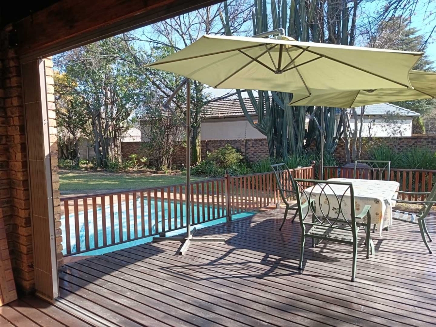 3 Bedroom Property for Sale in Brackenhurst Gauteng
