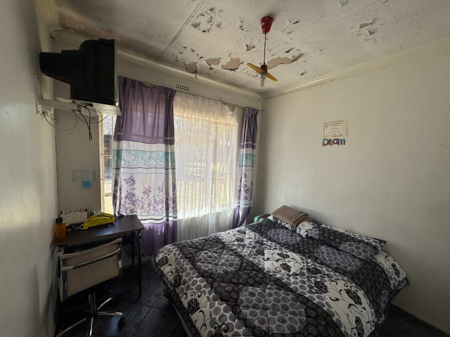 3 Bedroom Property for Sale in Brackendowns Gauteng