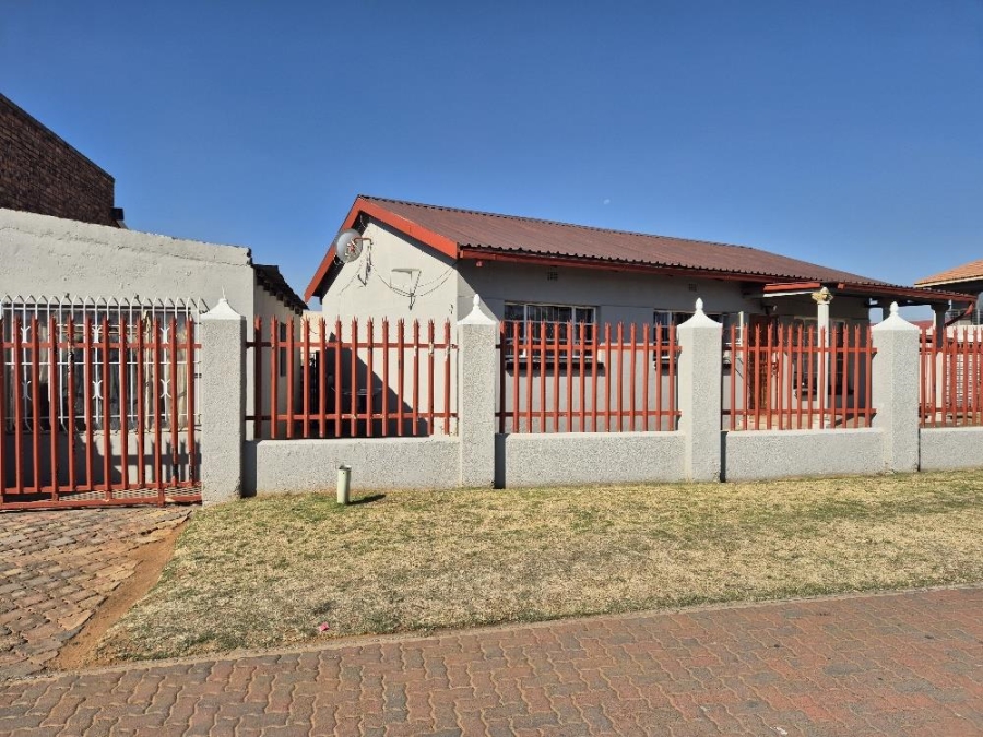 3 Bedroom Property for Sale in Reigerpark Gauteng