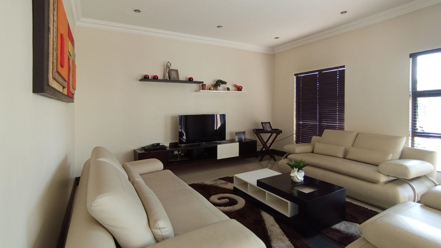 4 Bedroom Property for Sale in Blue Valley Golf Estate Gauteng