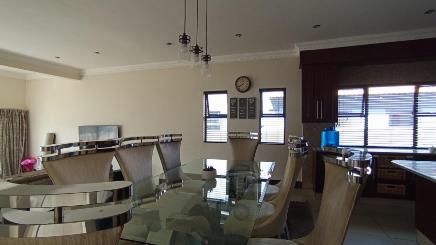 4 Bedroom Property for Sale in Blue Valley Golf Estate Gauteng