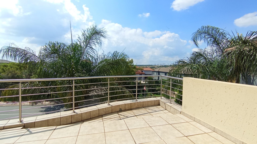 4 Bedroom Property for Sale in Blue Valley Golf Estate Gauteng