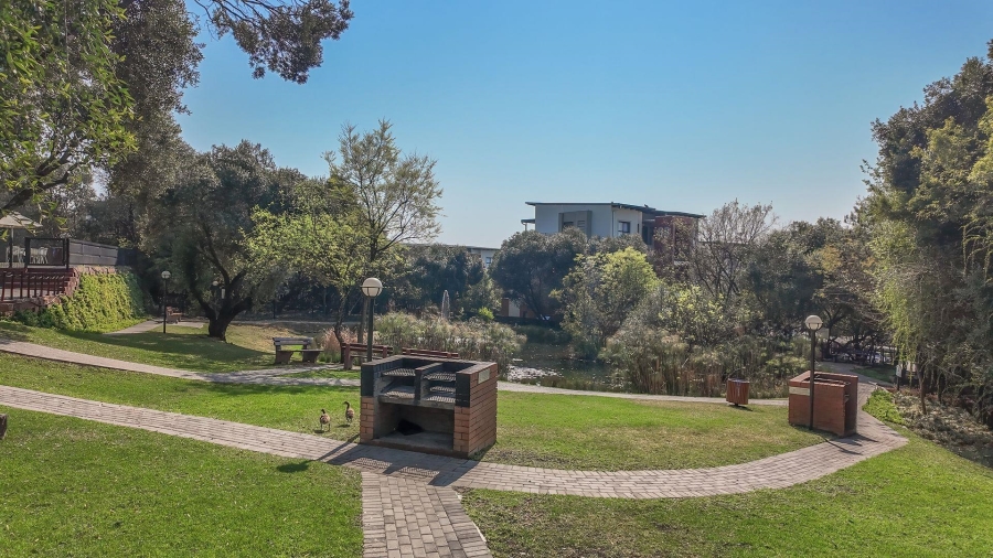 2 Bedroom Property for Sale in Dainfern Gauteng