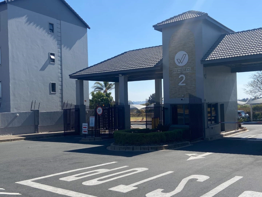 2 Bedroom Property for Sale in Erand Gardens Gauteng