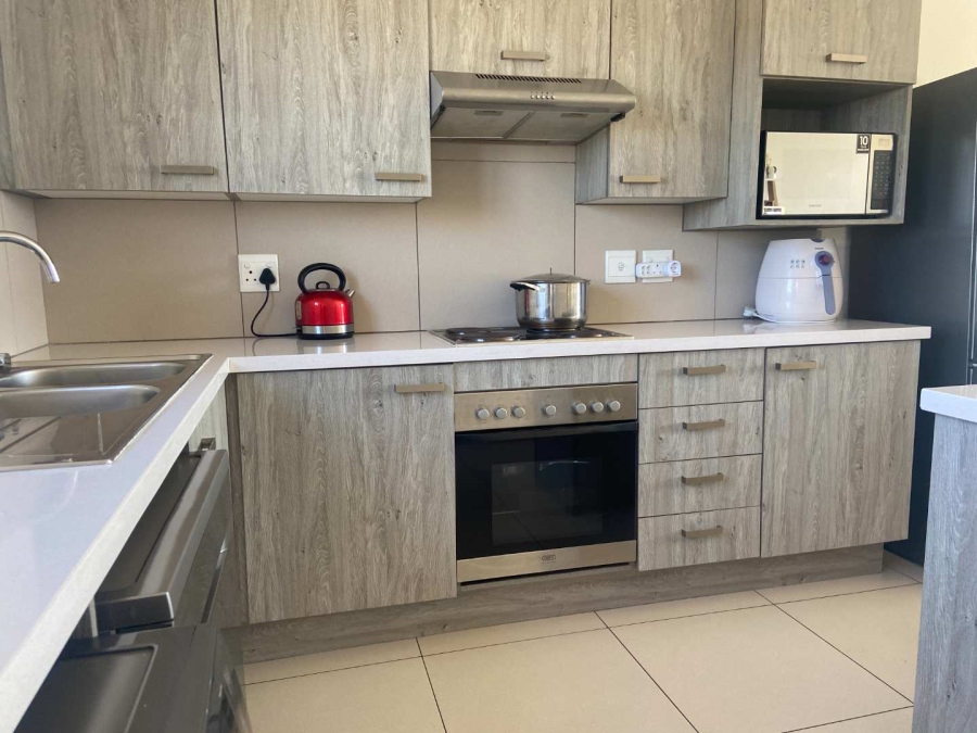 2 Bedroom Property for Sale in Erand Gardens Gauteng