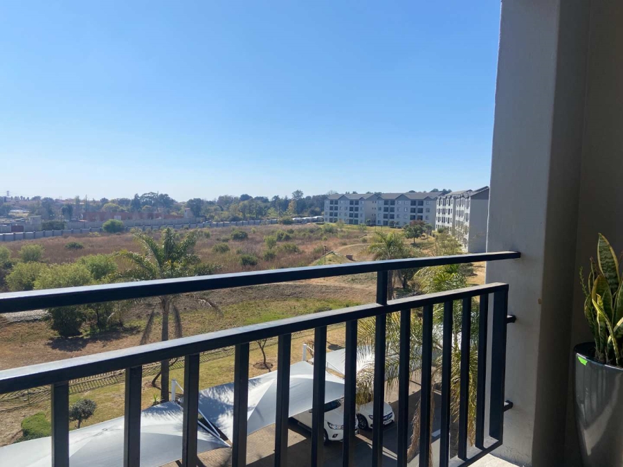 2 Bedroom Property for Sale in Erand Gardens Gauteng