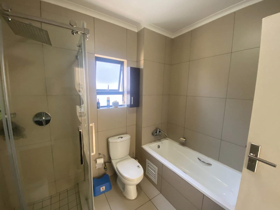 2 Bedroom Property for Sale in Erand Gardens Gauteng