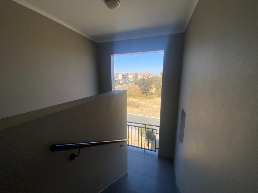 2 Bedroom Property for Sale in Erand Gardens Gauteng