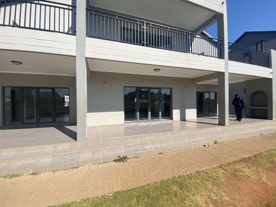 2 Bedroom Property for Sale in Erand Gardens Gauteng
