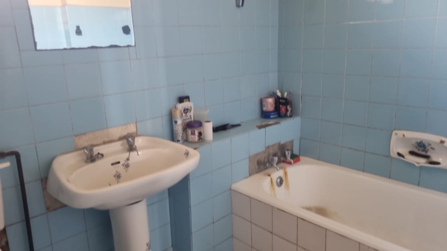 3 Bedroom Property for Sale in Kenilworth Gauteng