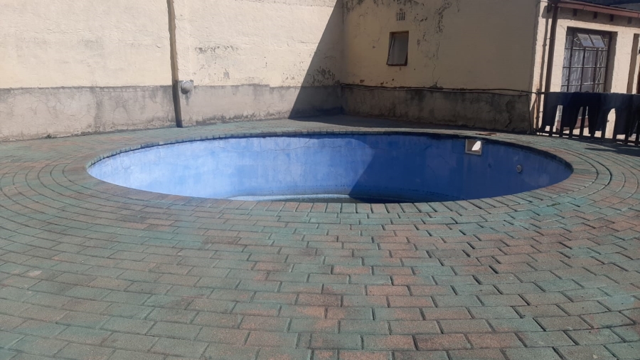 3 Bedroom Property for Sale in Kenilworth Gauteng