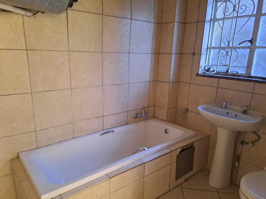 2 Bedroom Property for Sale in Rosettenville Ext 1 Gauteng