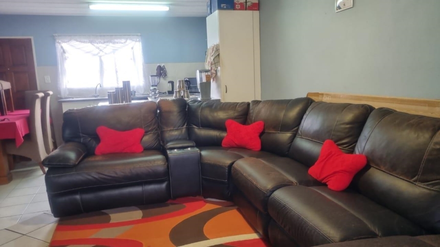 2 Bedroom Property for Sale in Liefde en Vrede Gauteng