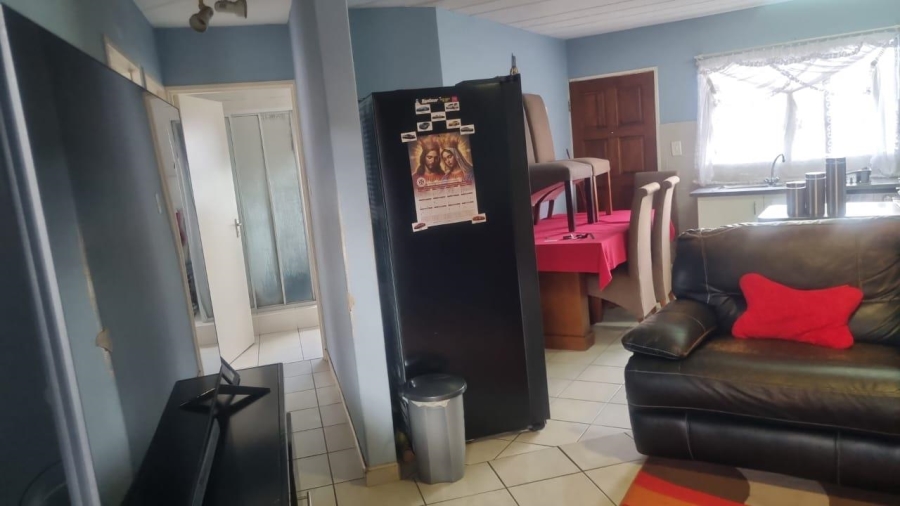 2 Bedroom Property for Sale in Liefde en Vrede Gauteng