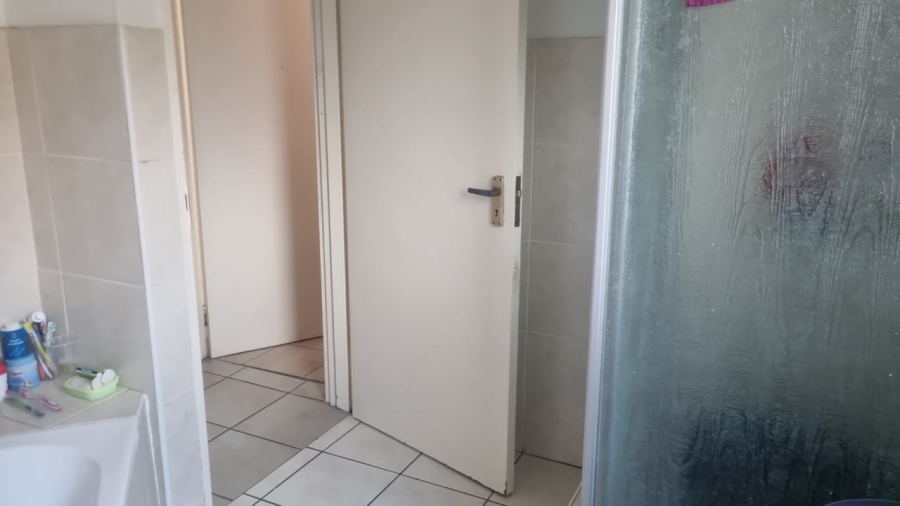 2 Bedroom Property for Sale in Liefde en Vrede Gauteng