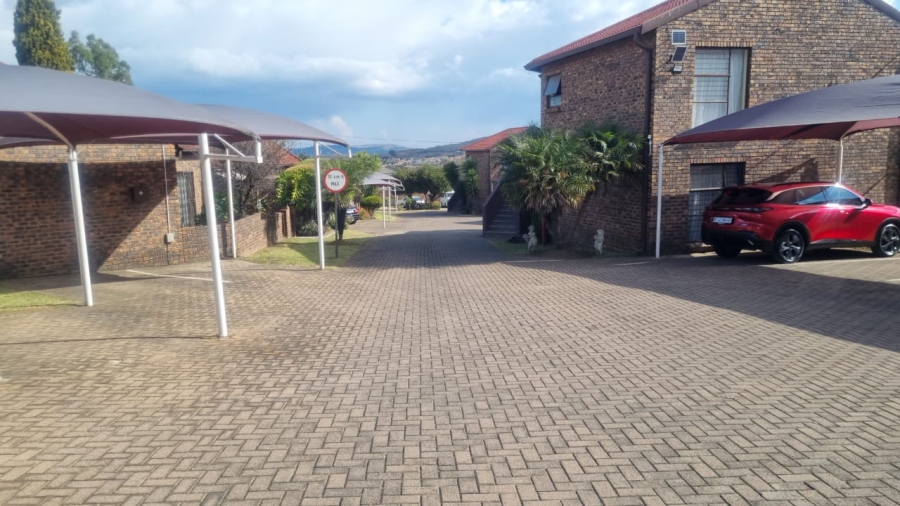 2 Bedroom Property for Sale in Liefde en Vrede Gauteng