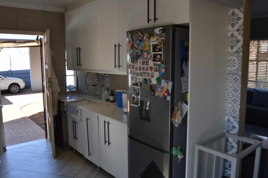 3 Bedroom Property for Sale in Brackenhurst Gauteng