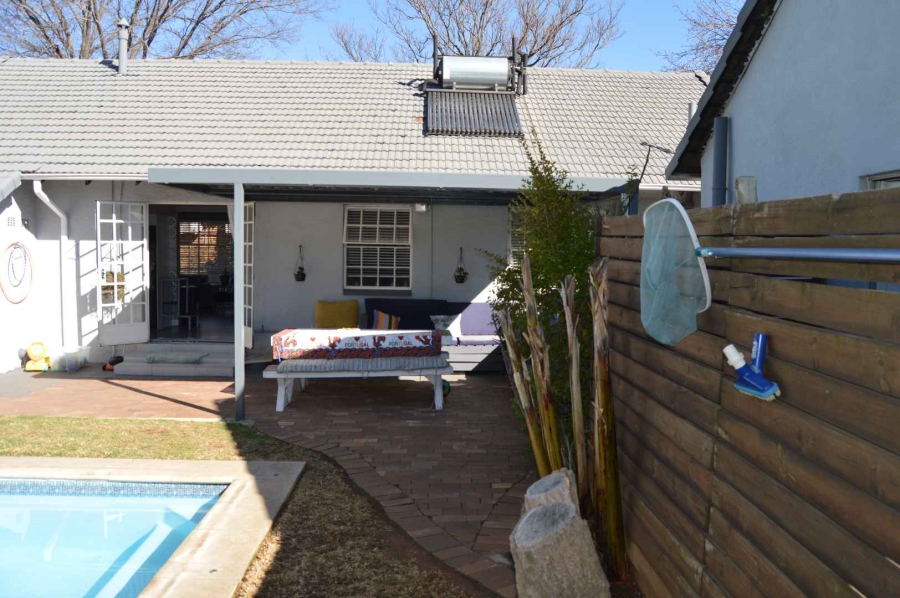 3 Bedroom Property for Sale in Brackenhurst Gauteng