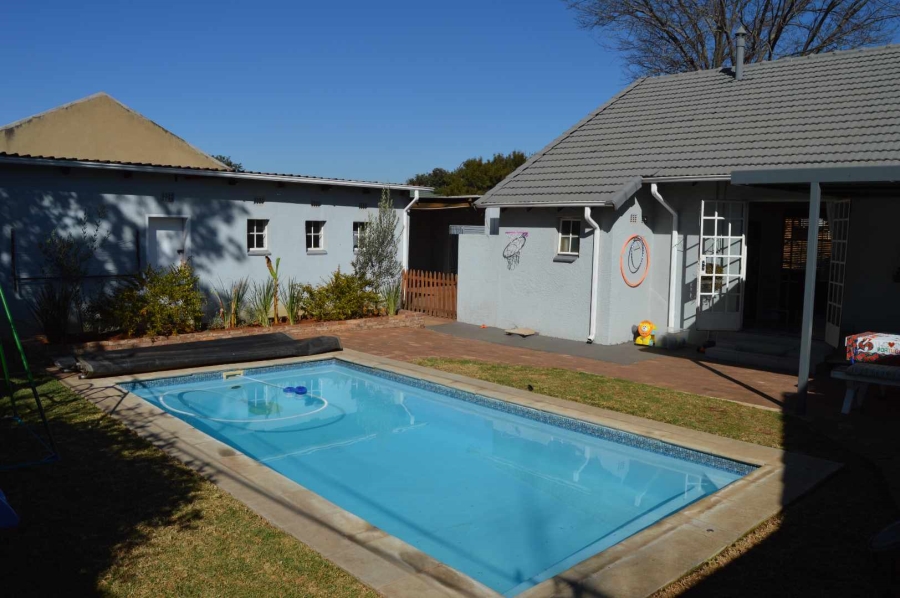 3 Bedroom Property for Sale in Brackenhurst Gauteng