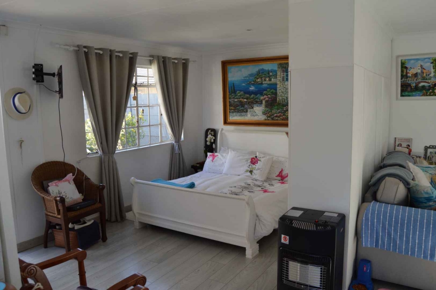 3 Bedroom Property for Sale in Brackenhurst Gauteng
