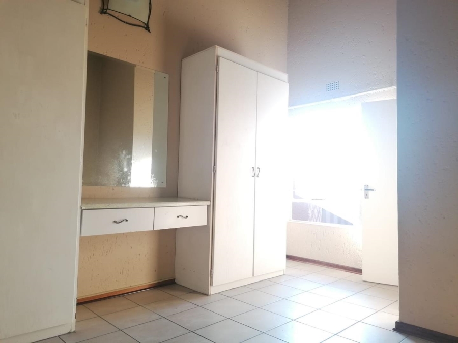 3 Bedroom Property for Sale in New Redruth Gauteng