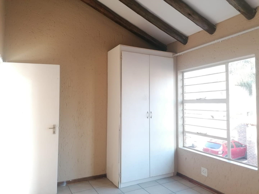 3 Bedroom Property for Sale in New Redruth Gauteng