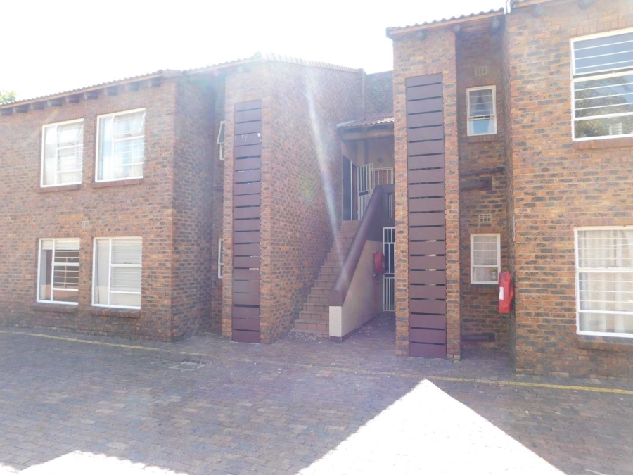 3 Bedroom Property for Sale in New Redruth Gauteng